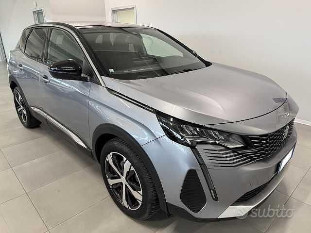 Usata Peugeot 3008 Allure 131 CV (96 kW) 2024 Grigio SUV