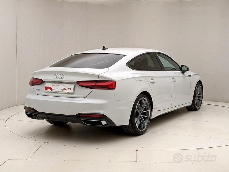 Usata Audi A5 204 CV (150 kW) 2024 Blu Berlina