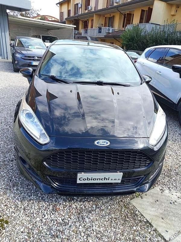 Usata Ford Fiesta ST-Line 75 CV (55 kW) 2017 Nero Berlina