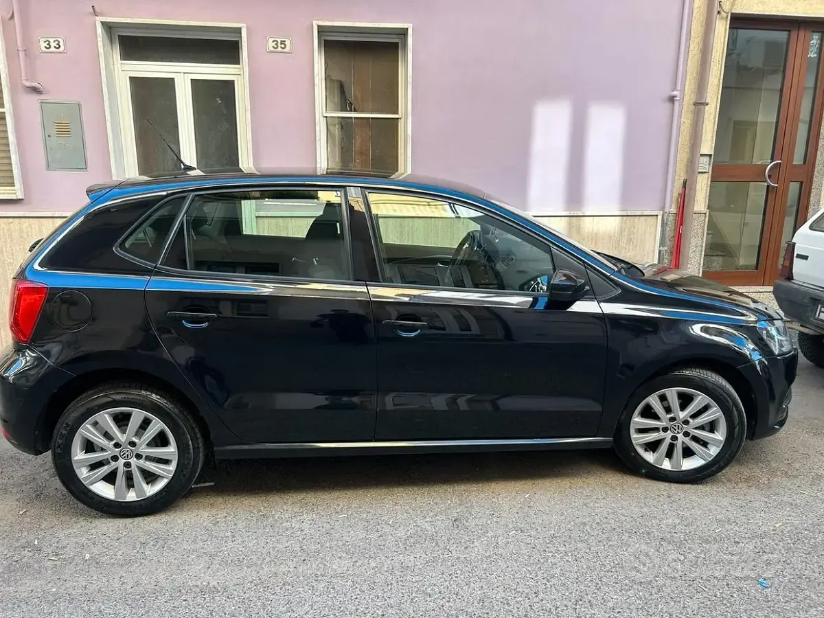 Usata VW Polo Comfortline 85 CV (62 kW) 2015 Nero Utilitaria