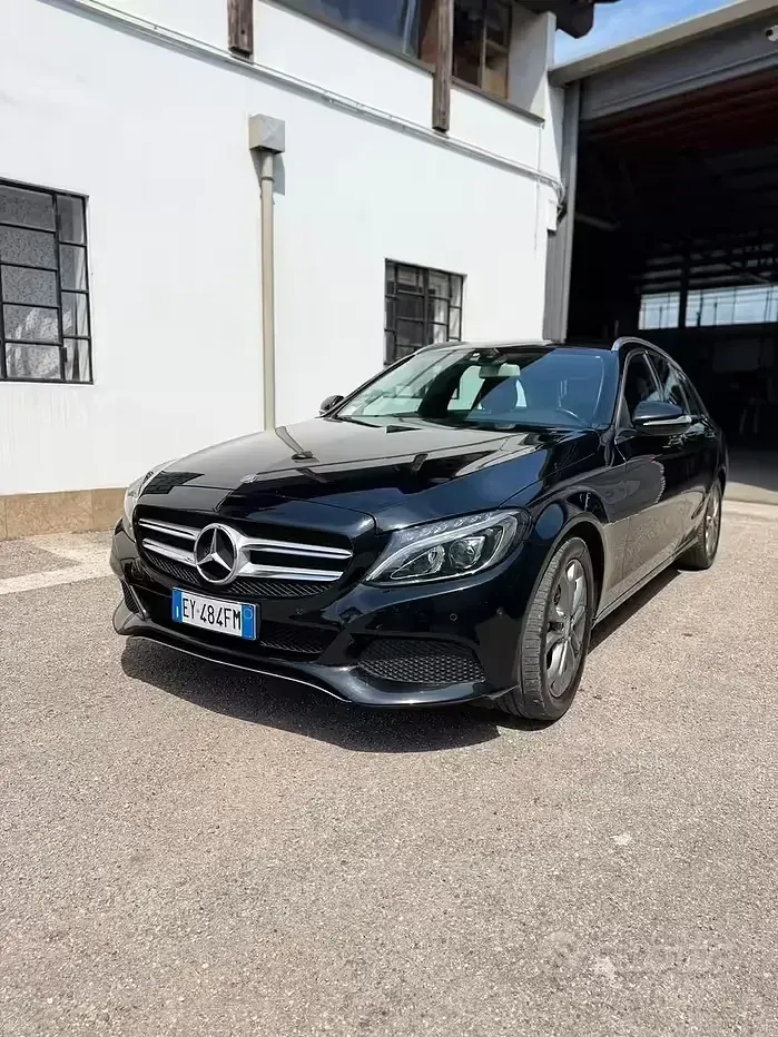 Usata Mercedes C220 Premium 170 CV (125 kW) 2015 Nero Station wagon