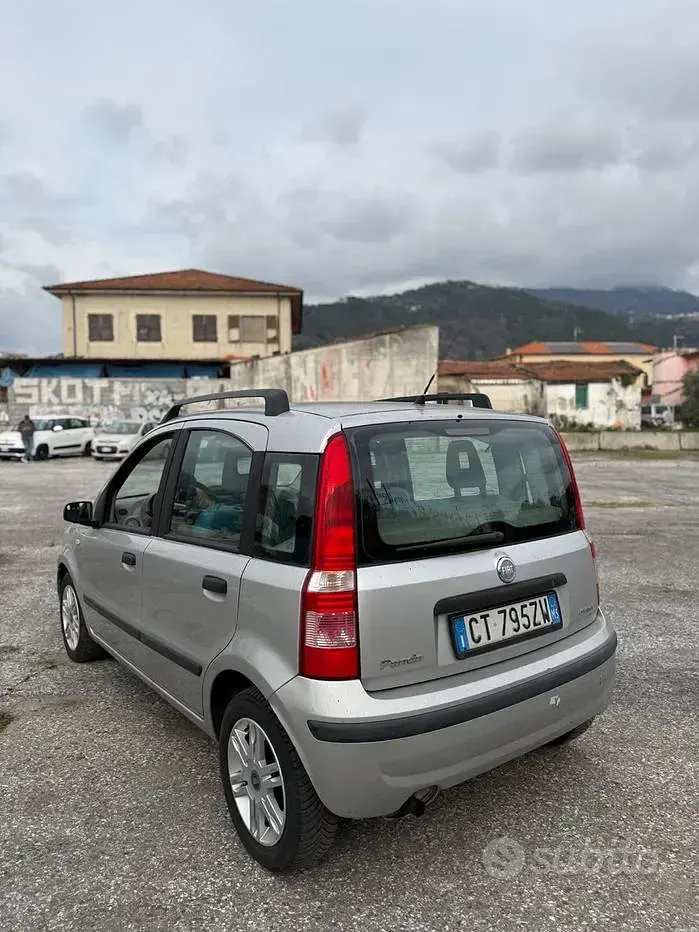 Usata Fiat Panda Dynamic 69 CV (50 kW) 2005 Grigio Utilitaria