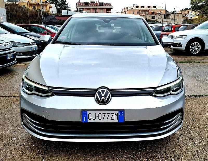 Usata VW Golf VII Style 149 CV (109 kW) 2021 Argento Utilitaria