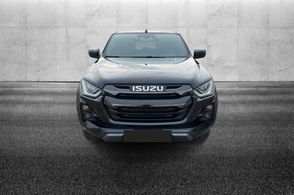 Usata Isuzu D-Max 163 CV (119 kW) 2023 Nero Pick-up