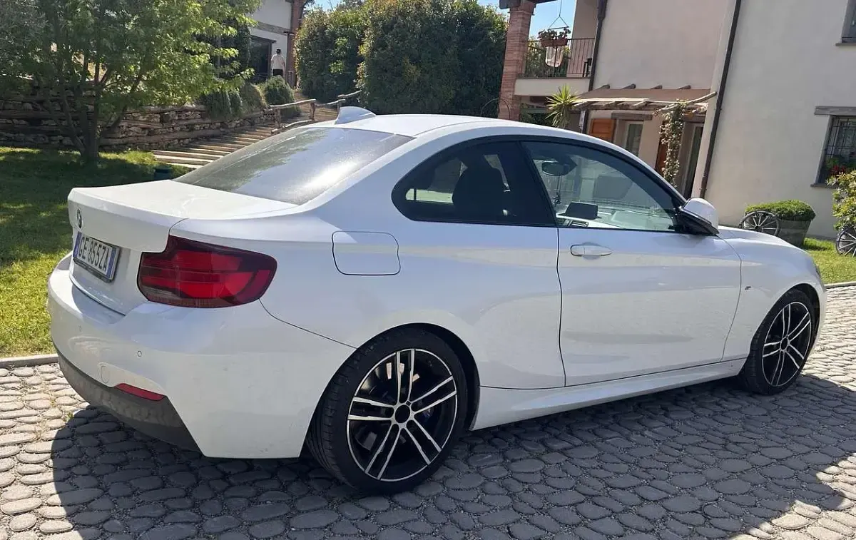 Usata BMW 220 M Sport 184 CV (135 kW) 2021 Bianco Coupé