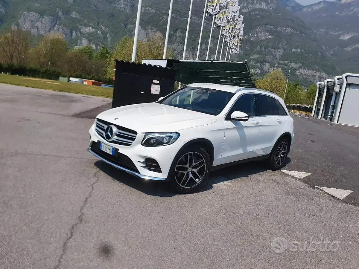 Usata Mercedes GLC220 194 CV (142 kW) 2019 Bianco SUV