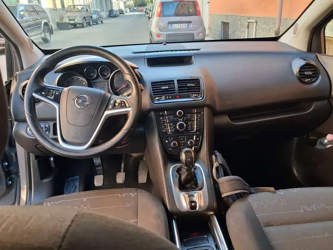 Usata Opel Meriva S 101 CV (74 kW) 2012 Grigio Monovolume