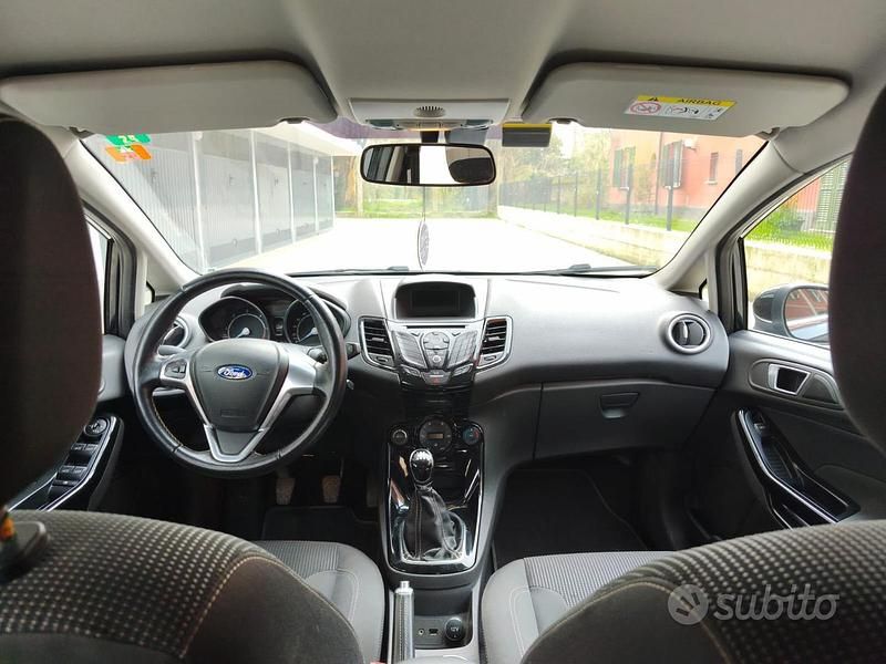 Usata Ford Fiesta Titanium 75 CV (55 kW) 2016 Nero Berlina