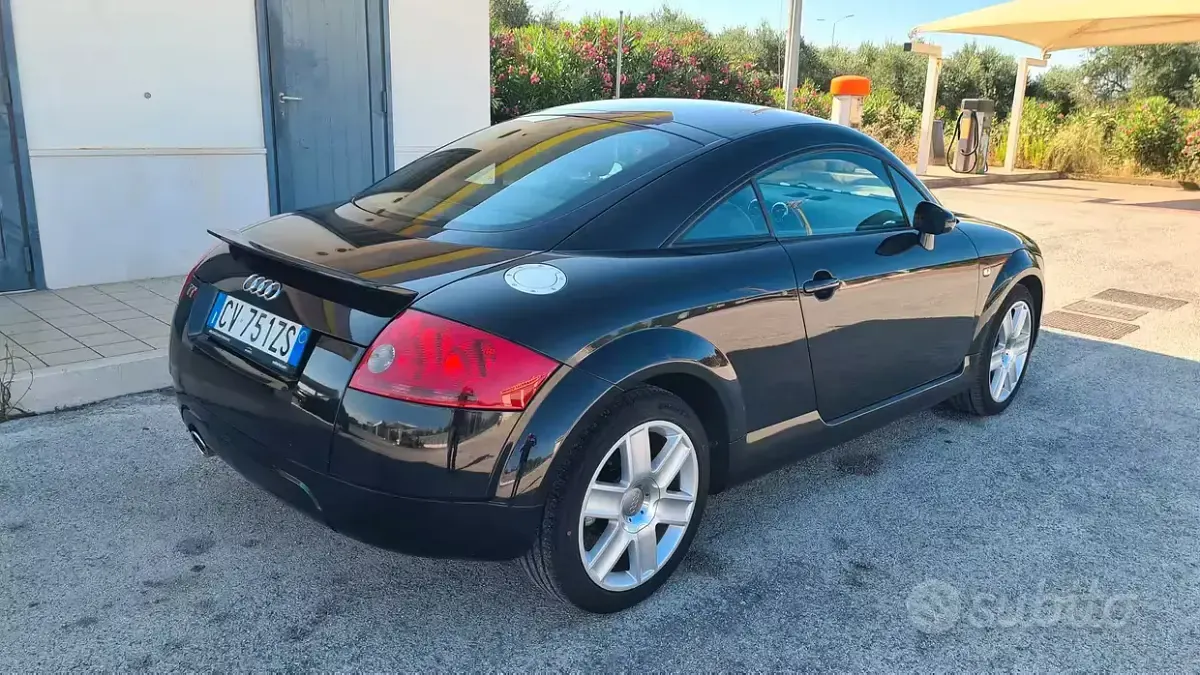 Usata Audi TT 179 CV (131 kW) 2005 Nero Coupé