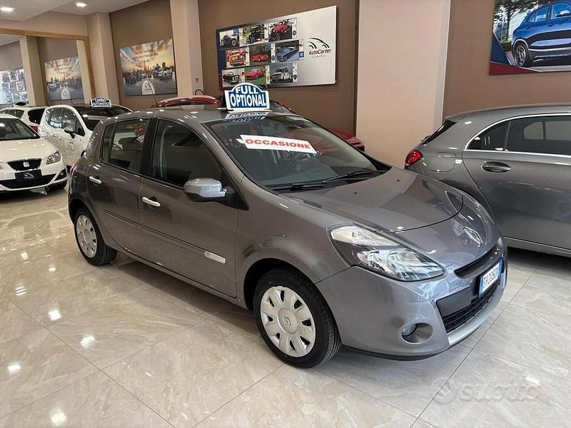 Usata Renault Clio IV 75 CV (55 kW) 2012 Grigio Berlina