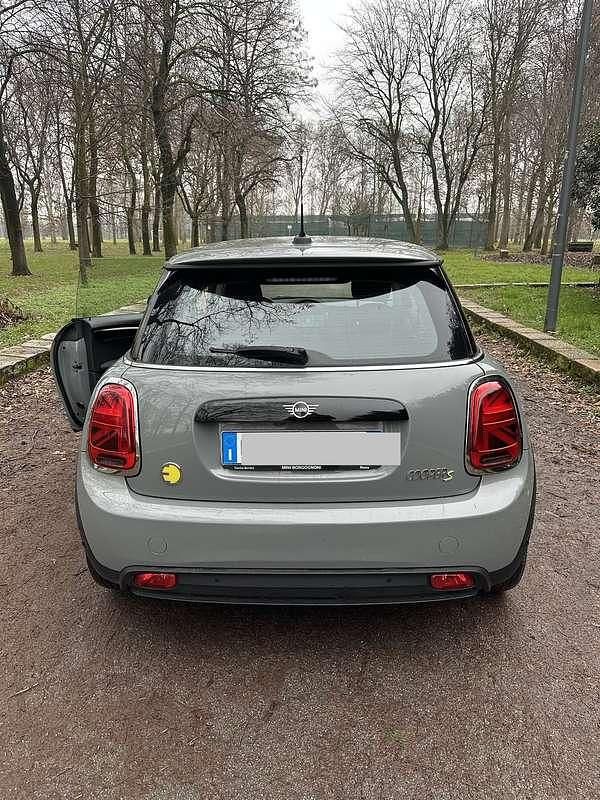 Usata Mini Cooper SE 75 kW (102 CV) 2022 Utilitaria