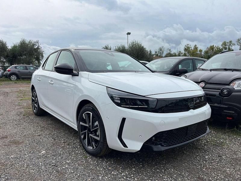 Usata Opel Corsa 110 CV (80 kW) 2025 Bianco Utilitaria