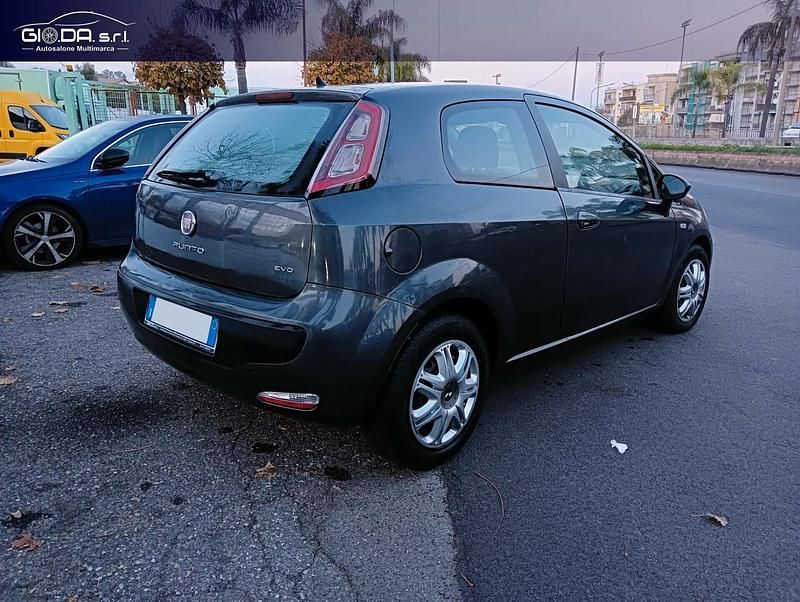Usata Fiat Punto Evo 90 CV (66 kW) 2010 Grigio Utilitaria