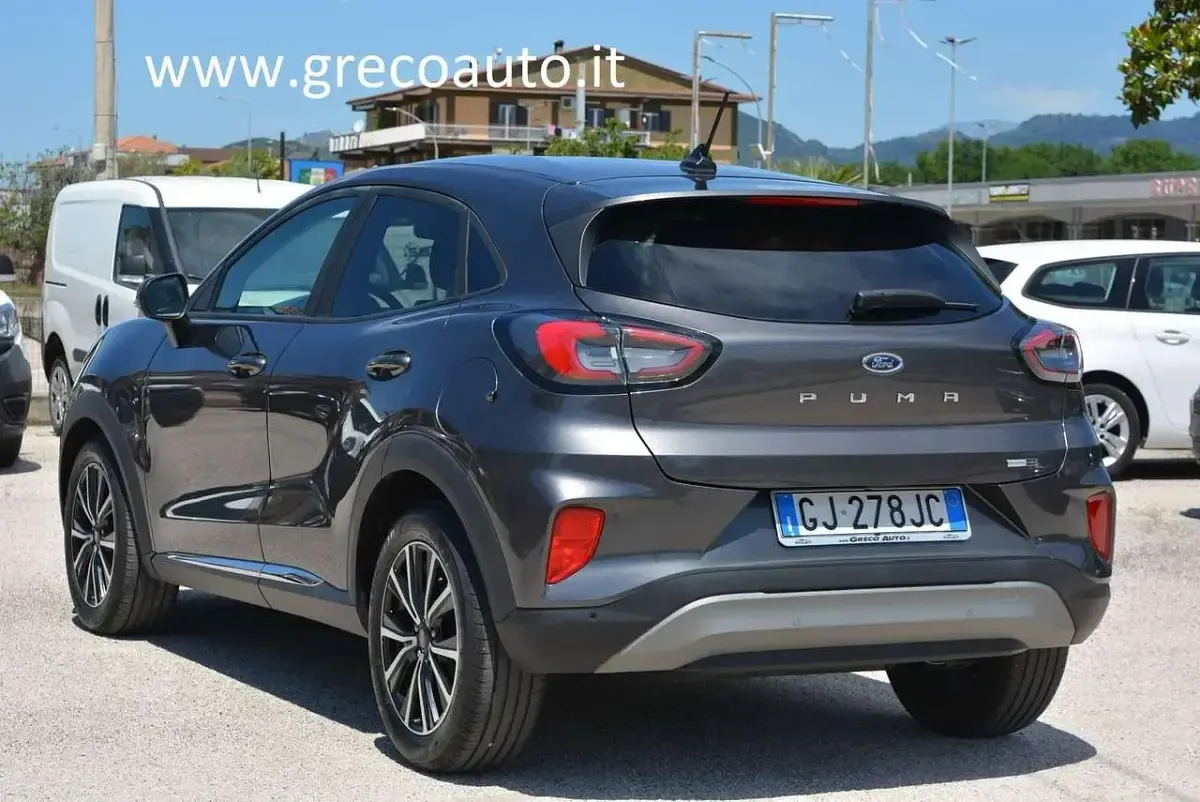 Usata Ford Puma Titanium 125 CV (91 kW) 2022 Magnetic grey SUV