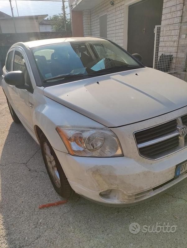 Usata Dodge Caliber SXT 140 CV (102 kW) 2009 Bianco Utilitaria