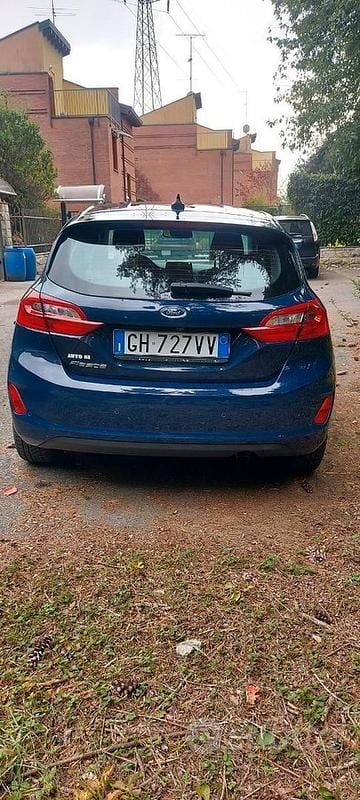 Usata Ford Fiesta 86 CV (63 kW) 2019 Blu Utilitaria