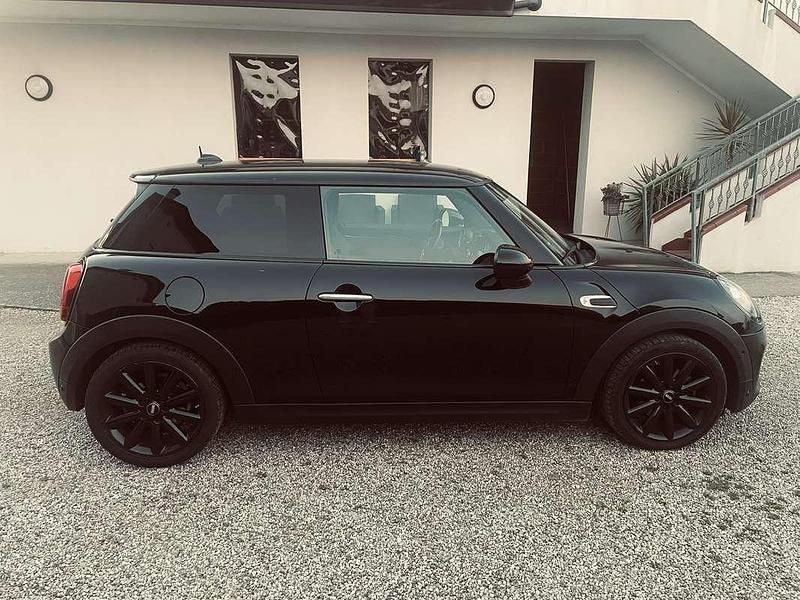 Usata Mini ONE 102 CV (75 kW) 2017 Utilitaria