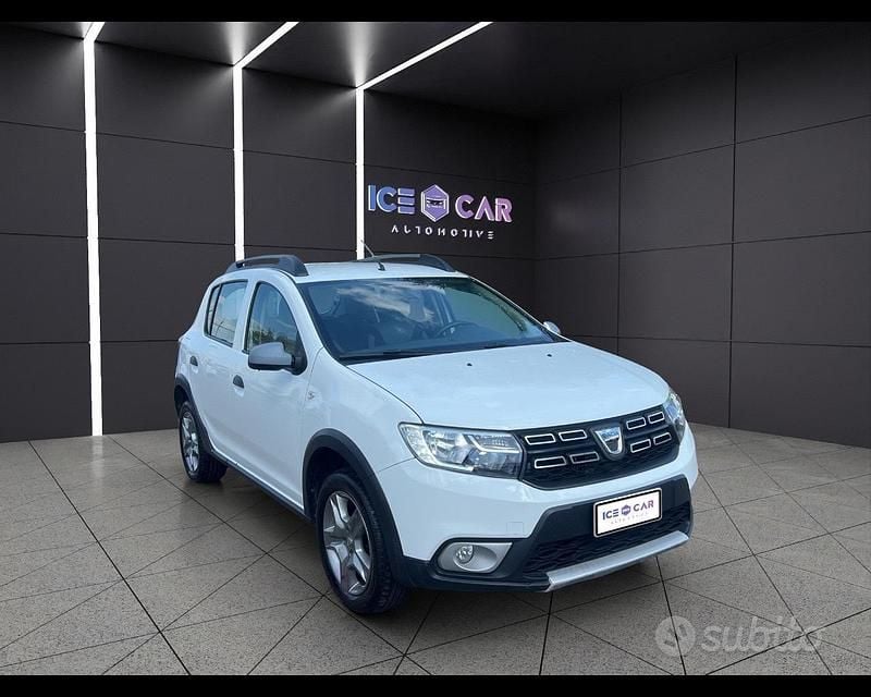 Usata Dacia Sandero Stepway 90 CV (66 kW) 2018 Bianco Berlina
