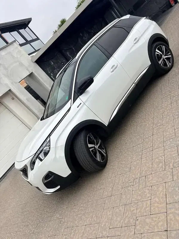 Usata Peugeot 3008 GT-line 131 CV (96 kW) 2020 Bianco SUV