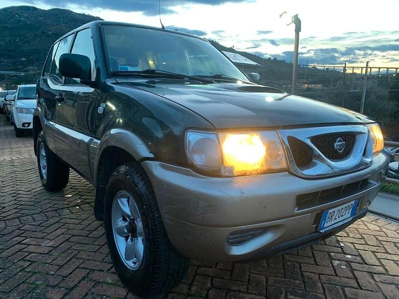 Usata Nissan Terrano 125 CV (91 kW) 2001 Verde SUV