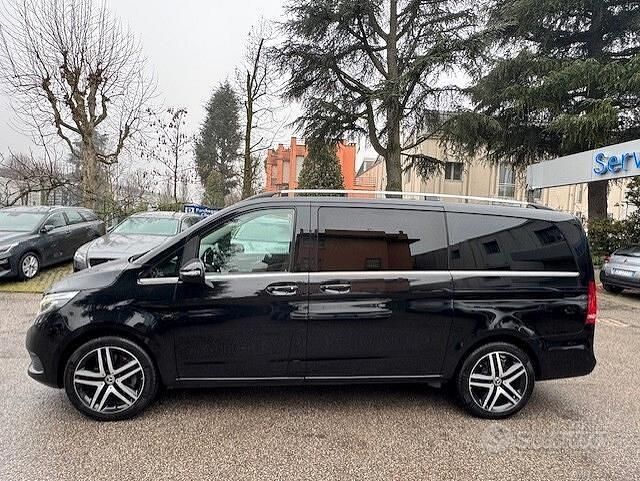Usado Mercedes V220 Executive 163 CV (119 kW) 2019 Negro Monovolumen