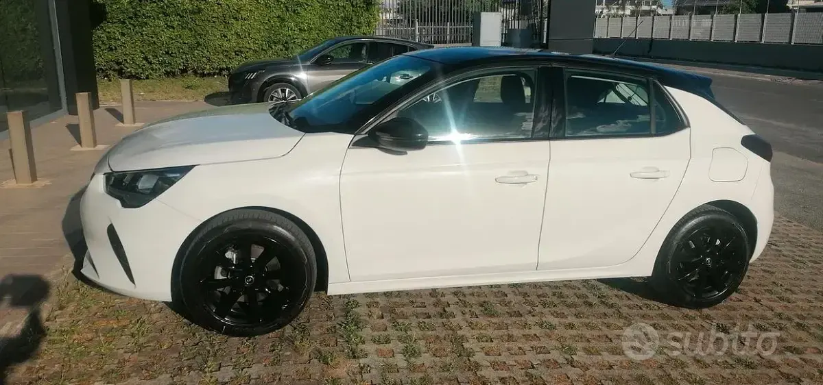 Usata Opel Corsa Edition 102 CV (75 kW) 2023 Bianco Utilitaria