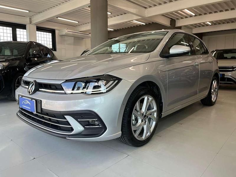Usata VW Polo Style 110 CV (80 kW) 2023 Argento metallizzato Utilitaria