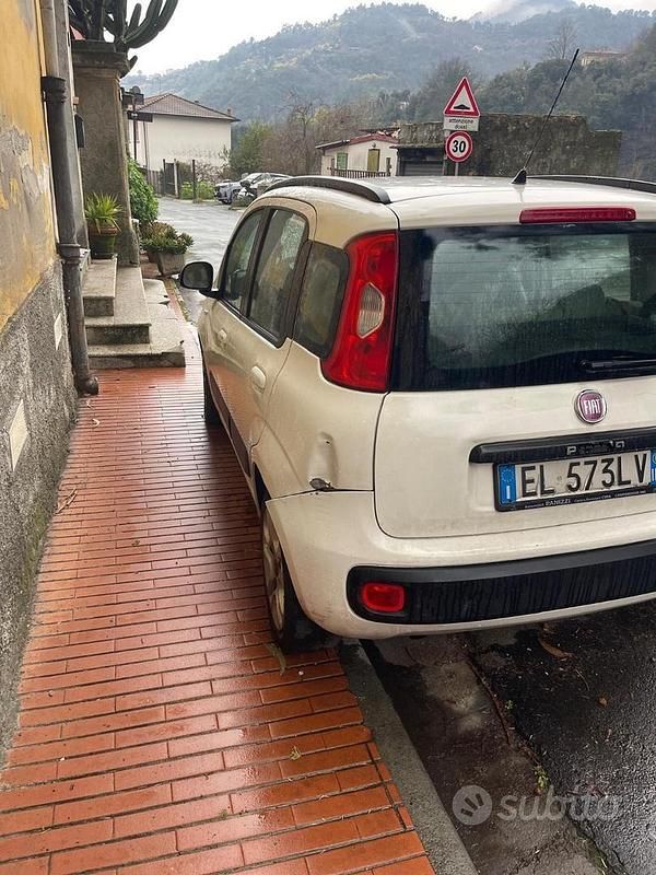 Usata Fiat Panda 37 CV (27 kW) 2012 Bianco Utilitaria