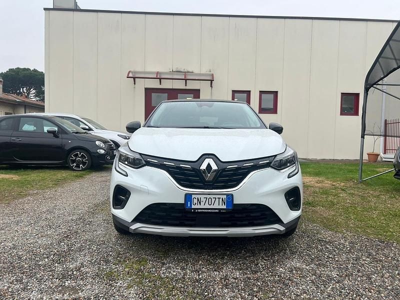 Usata Renault Captur Techno 94 CV (69 kW) 2023 Bianco SUV
