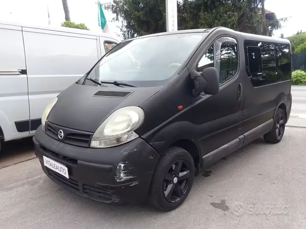 Usata Nissan Primastar 100 CV (73 kW) 2003 Monovolume