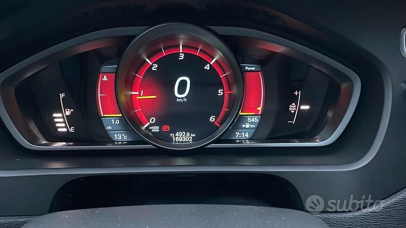 Usata Volvo V40 115 CV (84 kW) 2013 Bianco Berlina