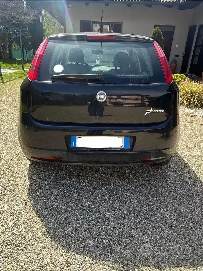 Usata Fiat Grande Punto 65 CV (47 kW) 2007 Nero Utilitaria
