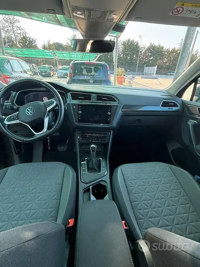 Usata VW Tiguan R-line 150 CV (110 kW) 2022 Grigio SUV