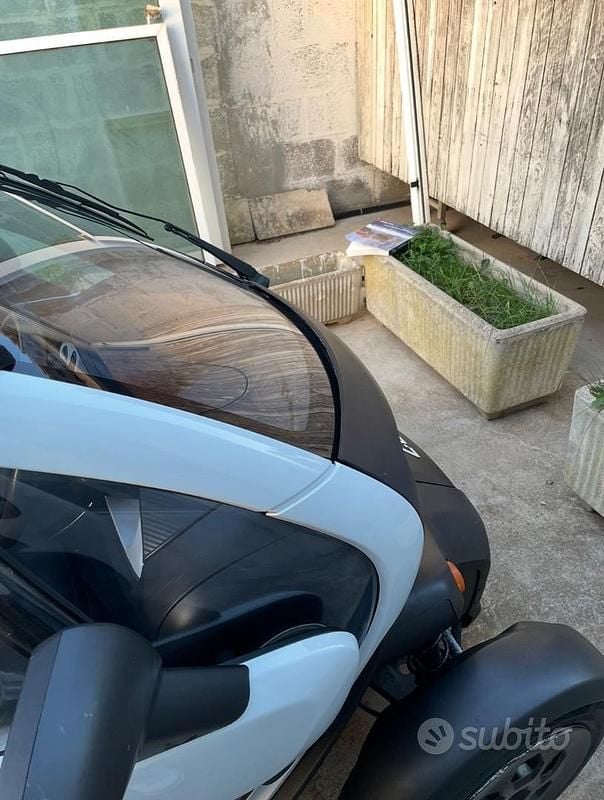 Usata Renault Twizy 13 kW (18 CV) 2012 Nero Utilitaria
