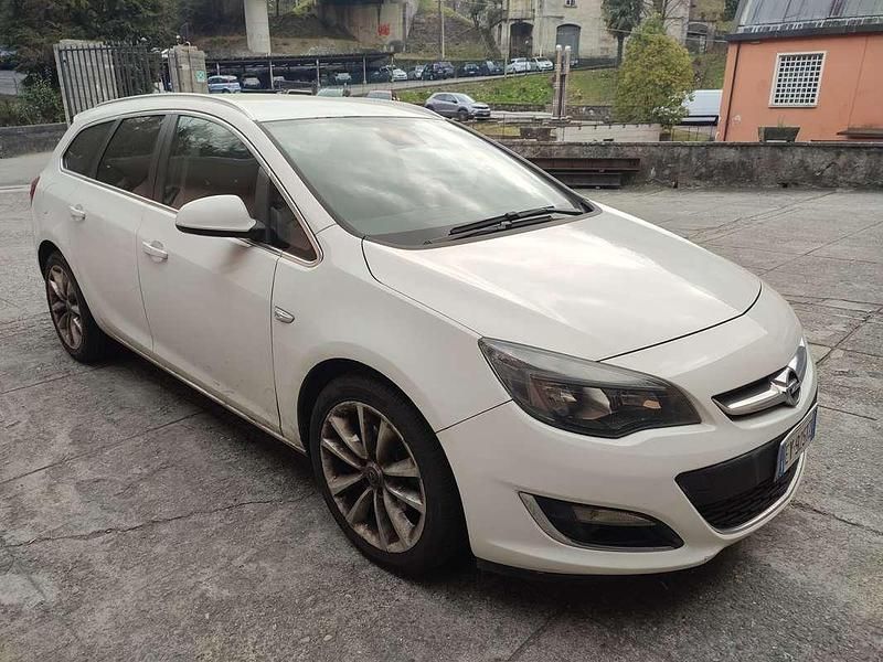 Usata Opel Astra 110 CV (80 kW) 2015 Station wagon
