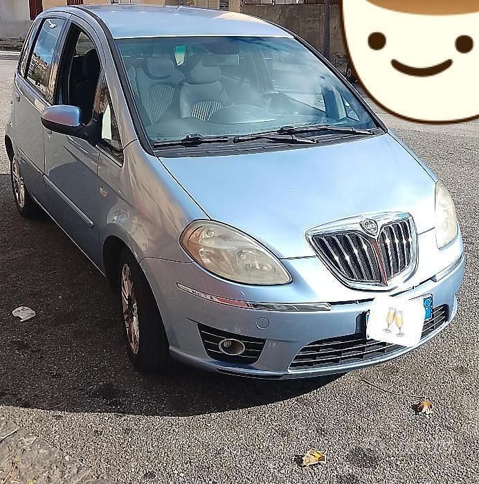 Usata Lancia Musa 90 CV (66 kW) 2011 Monovolume