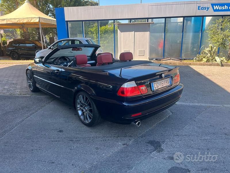 Usata BMW 318 Cabriolet 143 CV (105 kW) 2003 Blu Cabrio
