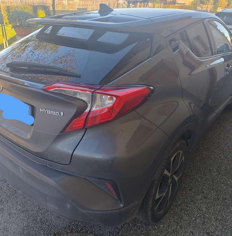 Usata Toyota C-HR Trend 98 CV (72 kW) 2019 SUV