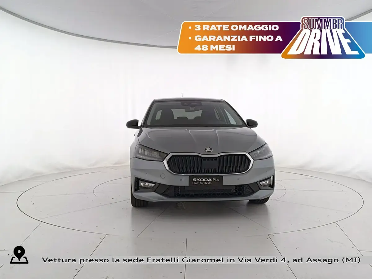 Nuova Skoda Fabia 80 CV (58 kW) 2026 Smokey diamondargento metallizzato nero Utilitaria