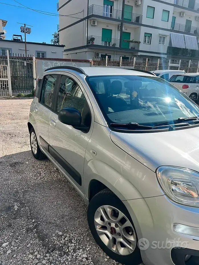 Usata Fiat Panda 69 CV (50 kW) 2018 Grigio Utilitaria