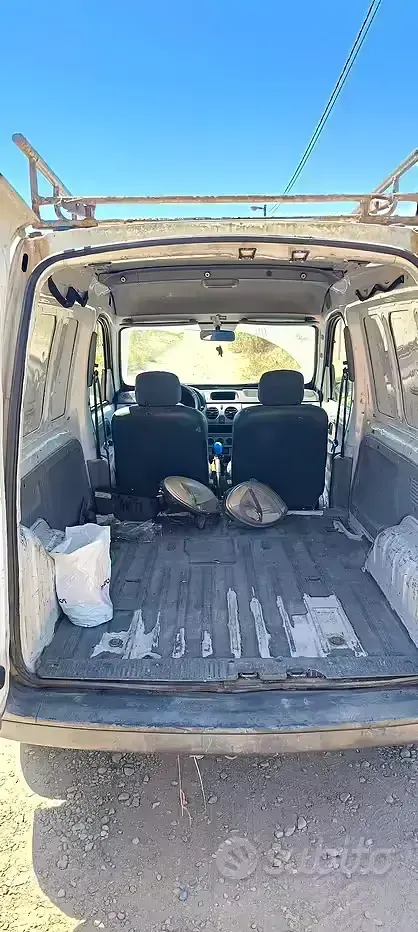 Usata Renault Kangoo 54 CV (39 kW) 2004 Monovolume