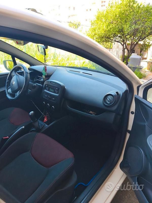 Usata Renault Clio IV 75 CV (55 kW) 2015 Bianco Berlina