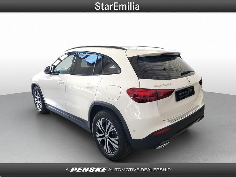 Usata Mercedes GLA200 Progressive 150 CV (110 kW) 2025 Bianco SUV