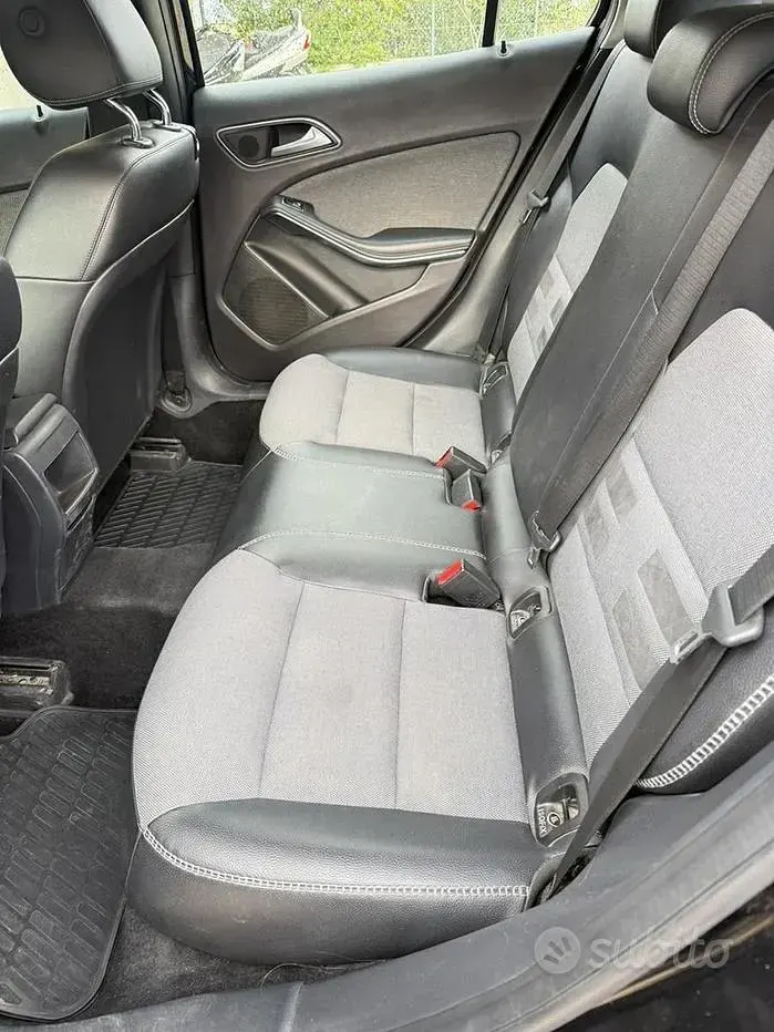 Usata Mercedes GLA200 136 CV (100 kW) 2014 Nero SUV