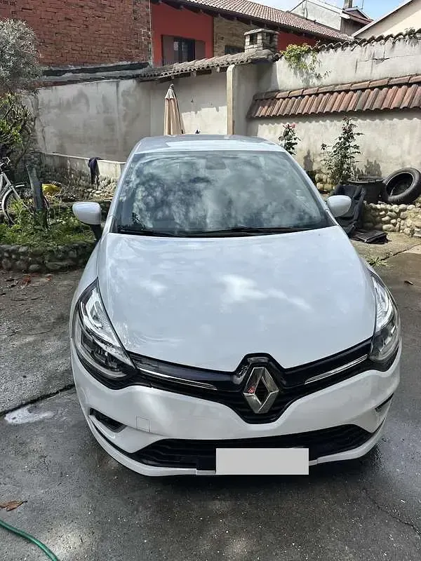 Usata Renault Clio IV Zen 75 CV (55 kW) 2017 Berlina