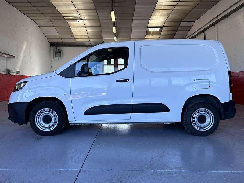 Usata Toyota Proace 76 CV (55 kW) 2021 Bianco Monovolume