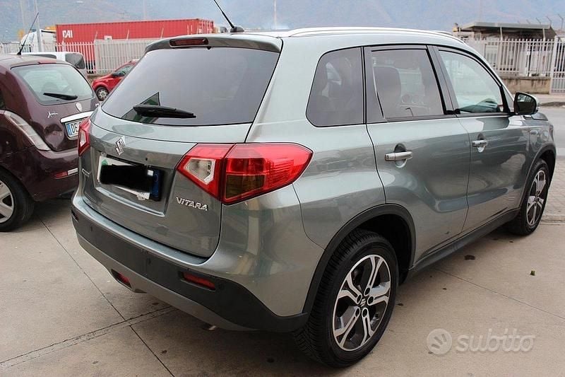 Usata Suzuki Vitara 120 CV (88 kW) 2015 Grigio SUV