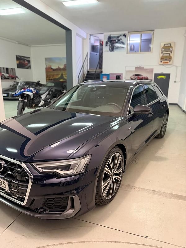 Usata Audi A6 Design 203 CV (149 kW) 2023 Blu Station wagon