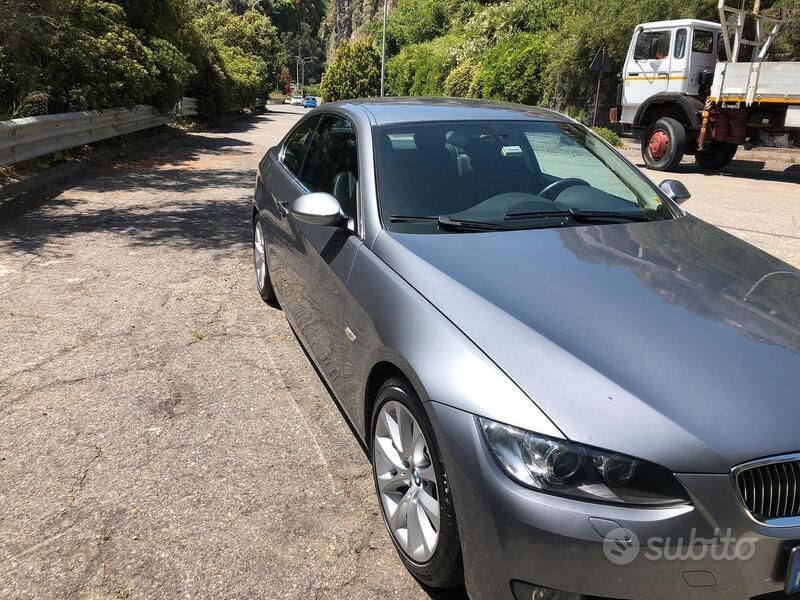 Usata BMW 325 218 CV (160 kW) 2006 Grigio Coupé
