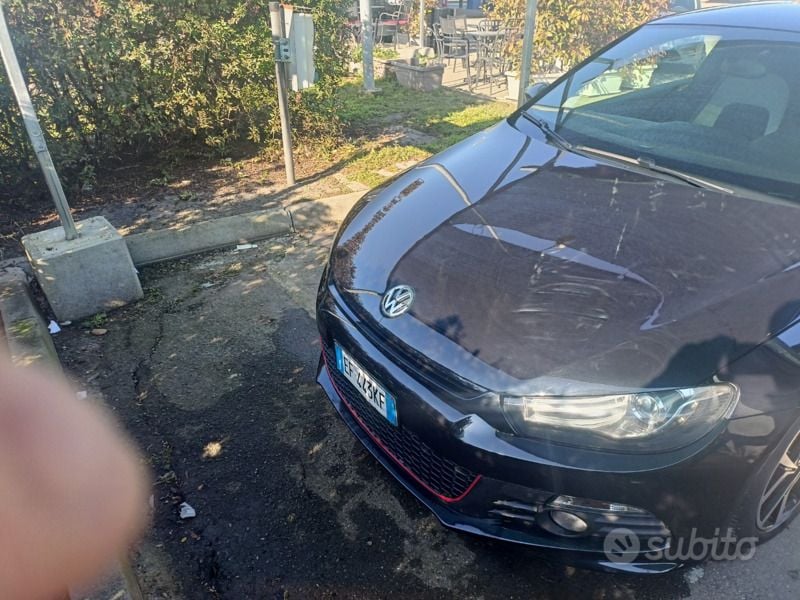 Usata 2011 VW Scirocco R-line Coupé | 8000 € (Ottimo prezzo) - Immagine 1/4